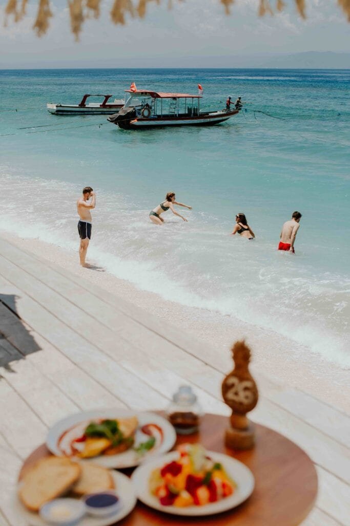 best bars in Nusa Penida