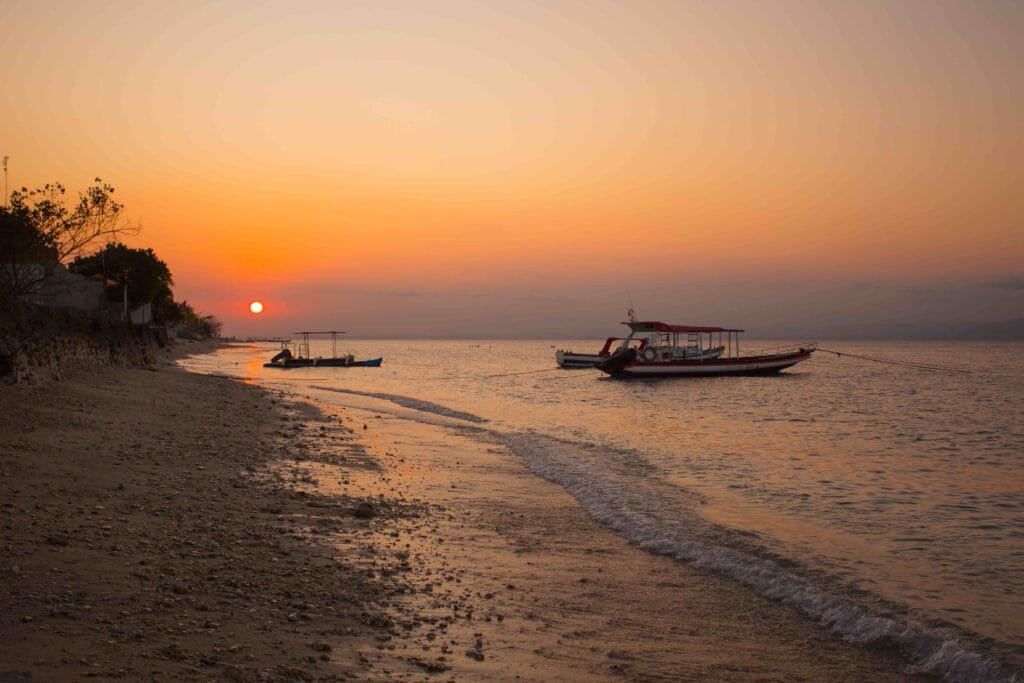where to watch sunset in Nusa Penida